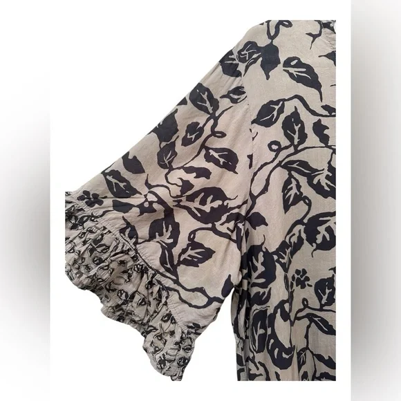 ✨ Tara Vao Flowy Top with ruffles made in Bali in large - Picture 11 of 17